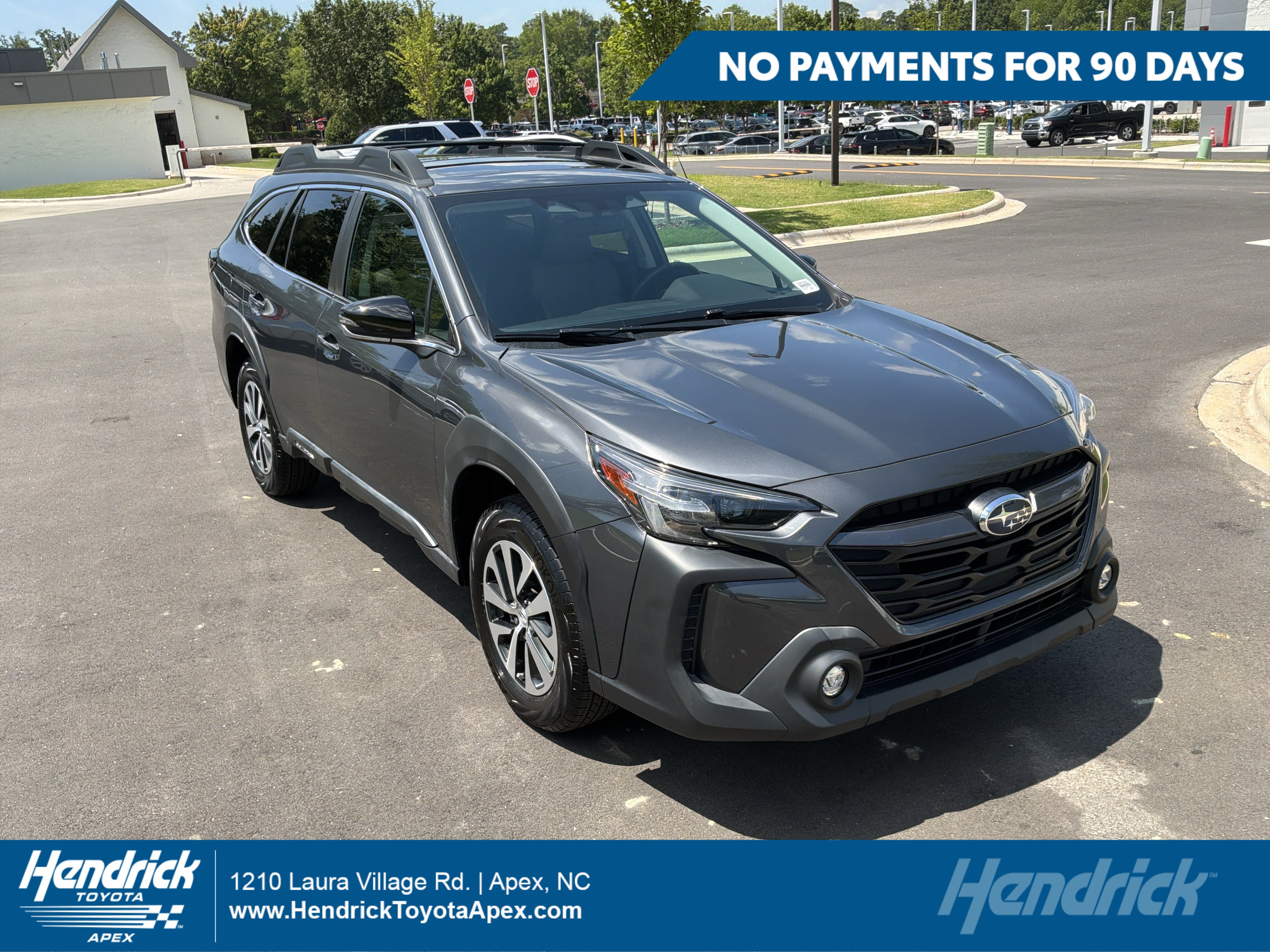 Used 2024 Subaru Outback Premium AWD/4WD image 1