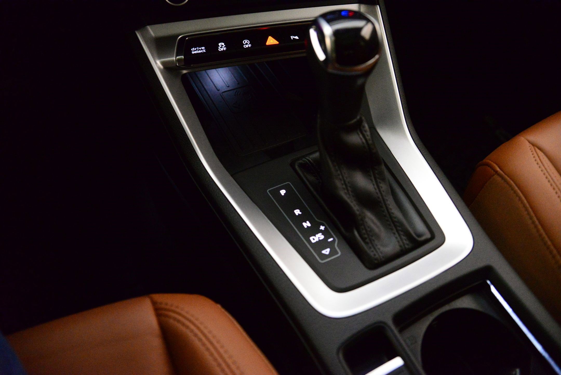 Certified 2025 Audi Q3 2.0T Premium w/ Convenience Package image 15