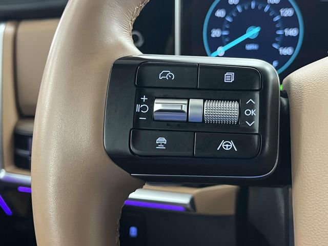 Certified 2025 Hyundai Santa Fe Limited image 31