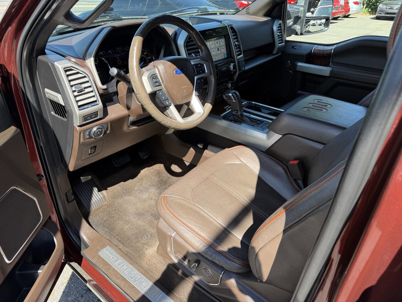 Used 2016 Ford F150 King Ranch w/ Equipment Group 601A Luxury AWD/4WD image 8