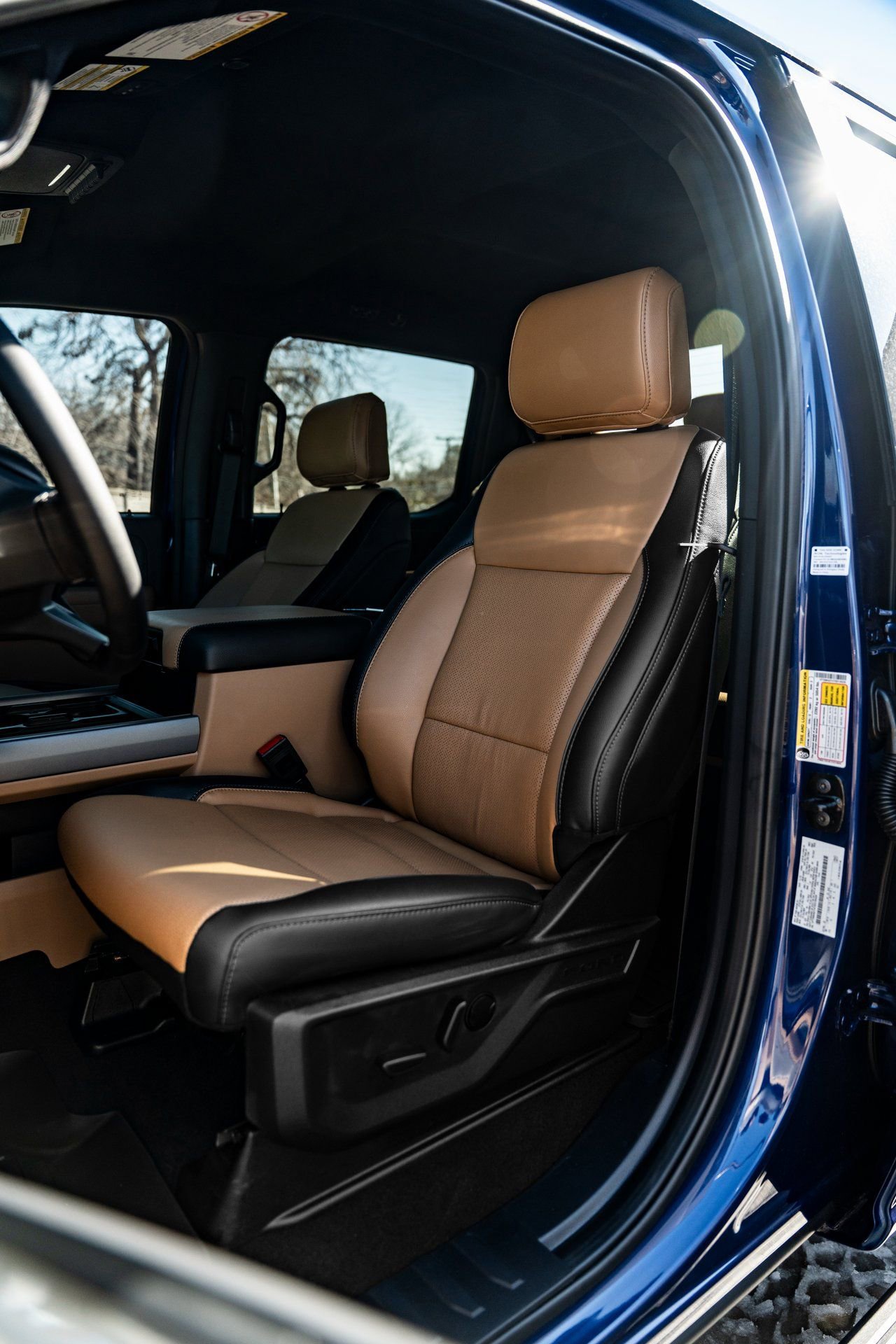 Used 2026 Ford F450 Lariat w/ FX4 Off-Road Package image 5