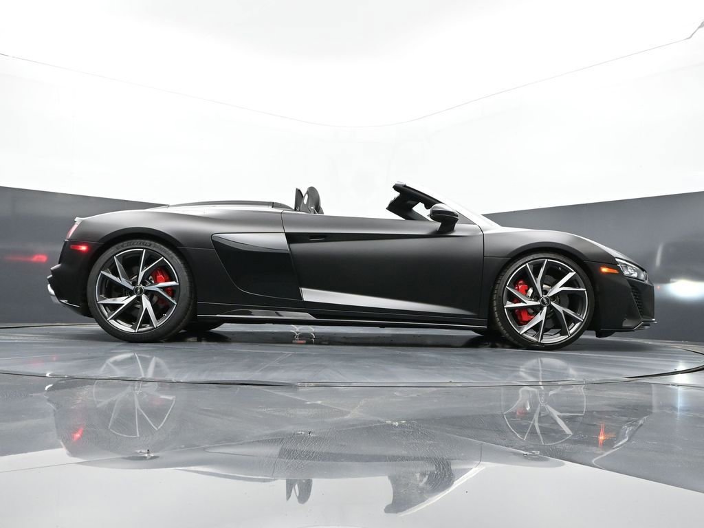 Used 2021 Audi R8 V10 w/ Premium Package image 48