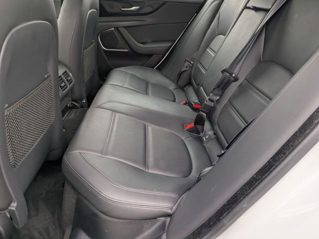 Used 2020 Jaguar XE S image 15