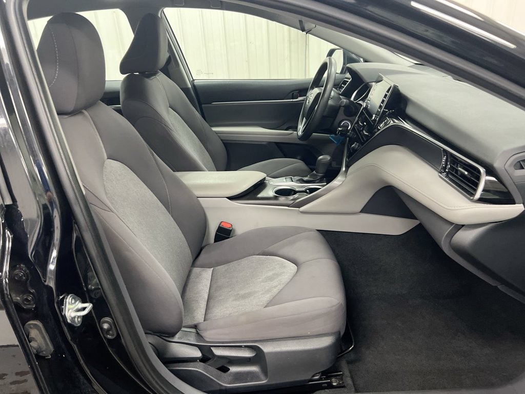 Used 2024 Toyota Camry LE FWD image 21