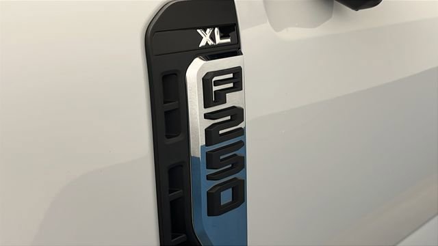 Used 2024 Ford F250 XL w/ 360-Degree Camera Package AWD/4WD image 39