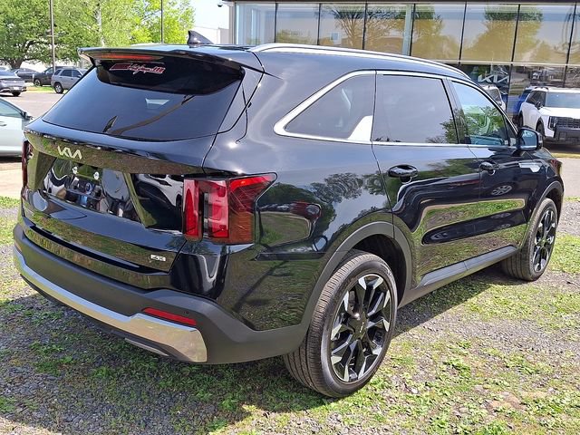 Certified 2026 Kia Sorento EX AWD/4WD image 6