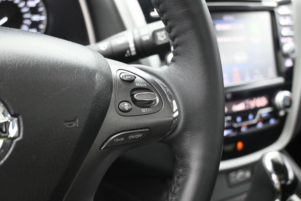 Used 2020 Nissan Murano Platinum AWD/4WD image 2