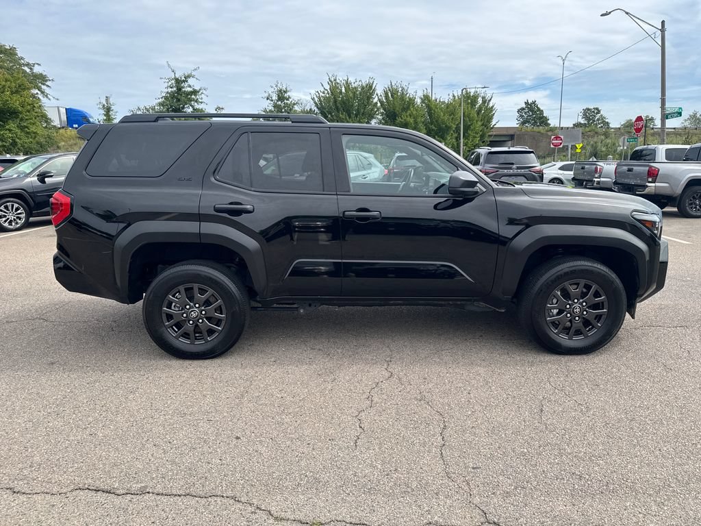 Used 2026 Toyota 4Runner SR5 AWD/4WD image 9