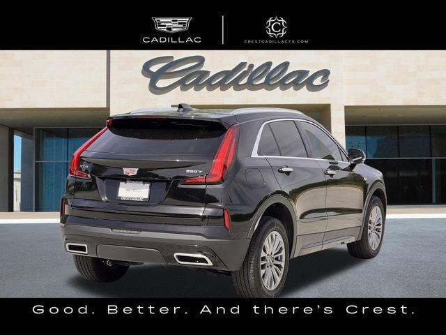 Used 2025 Cadillac XT4 Premium Luxury FWD image 3
