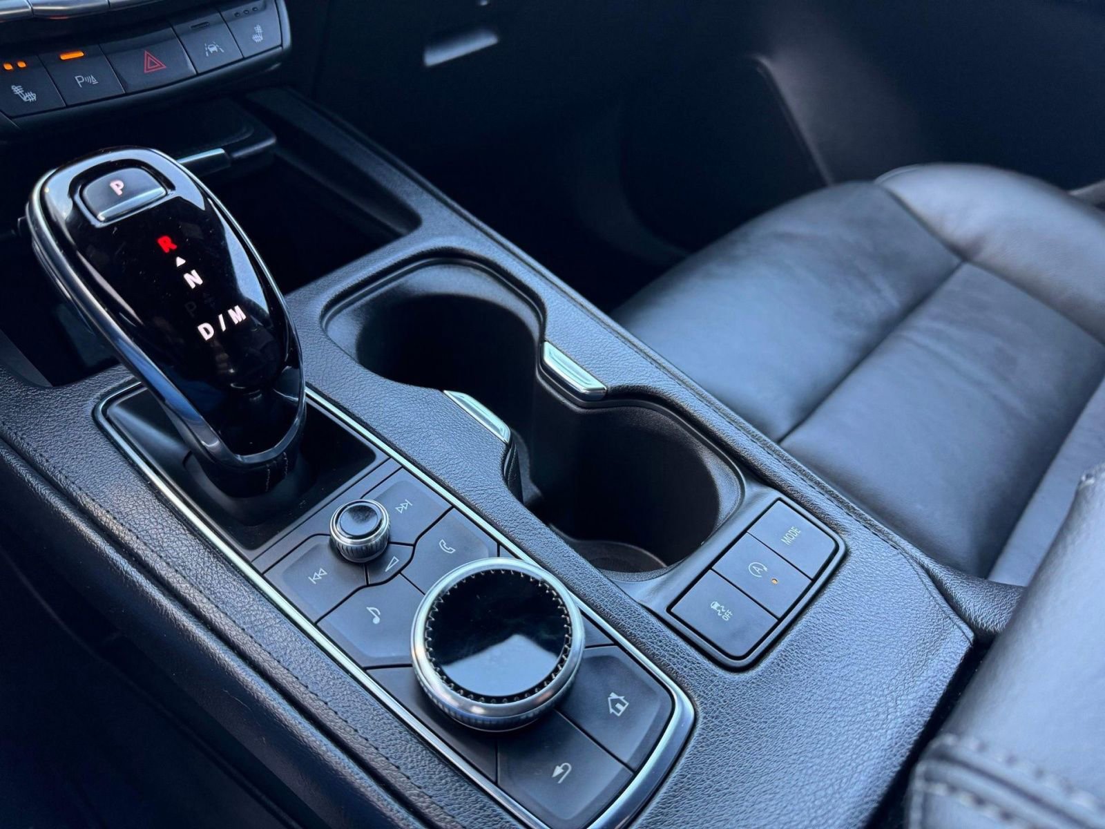 Used 2023 Cadillac XT4 Luxury w/ Driver Awareness Package image 28