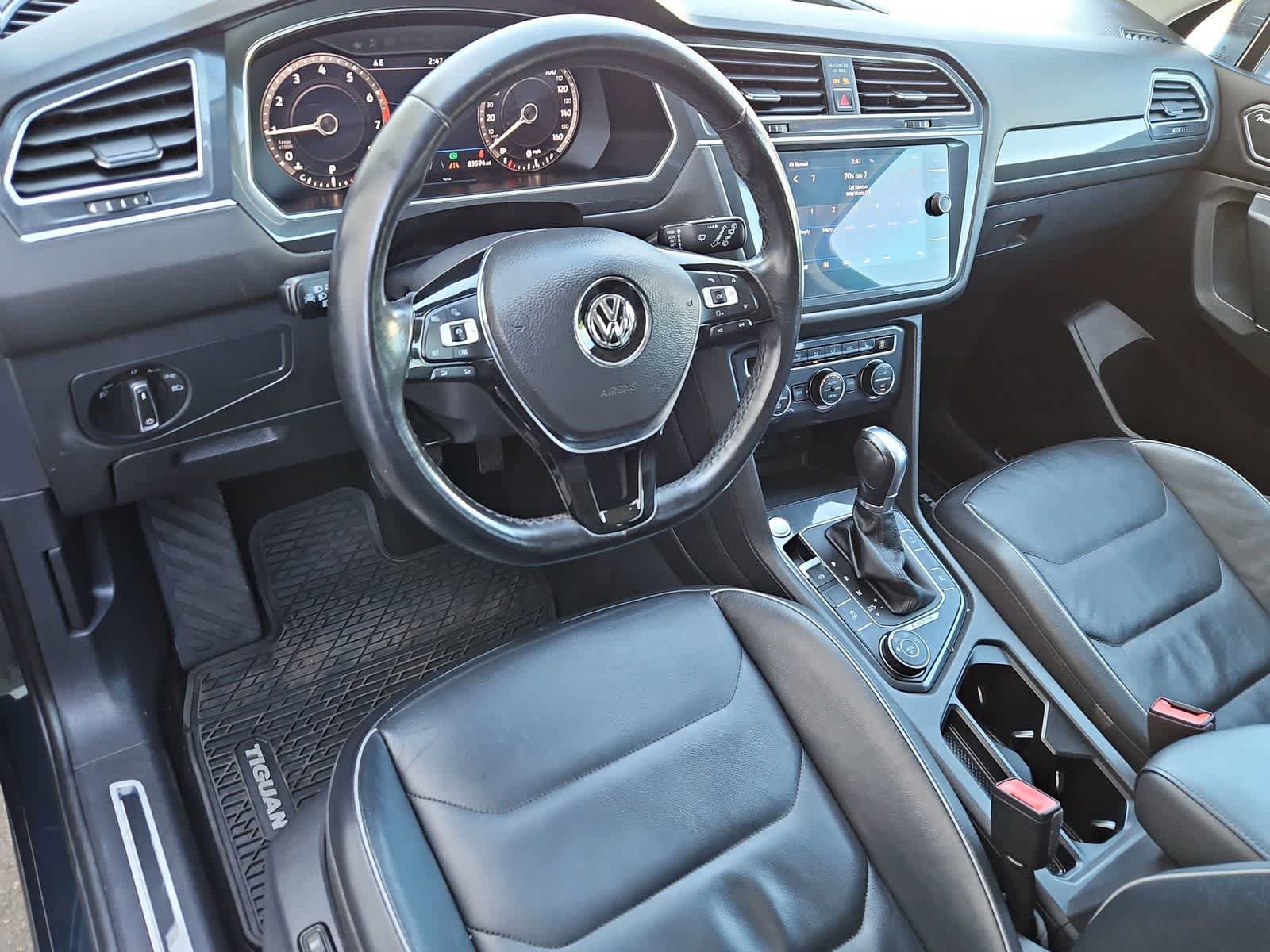 Used 2018 Volkswagen Tiguan SEL Premium AWD/4WD image 2