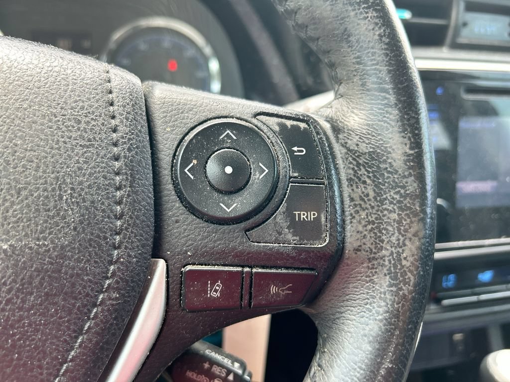 Used 2019 Toyota Corolla SE FWD image 16