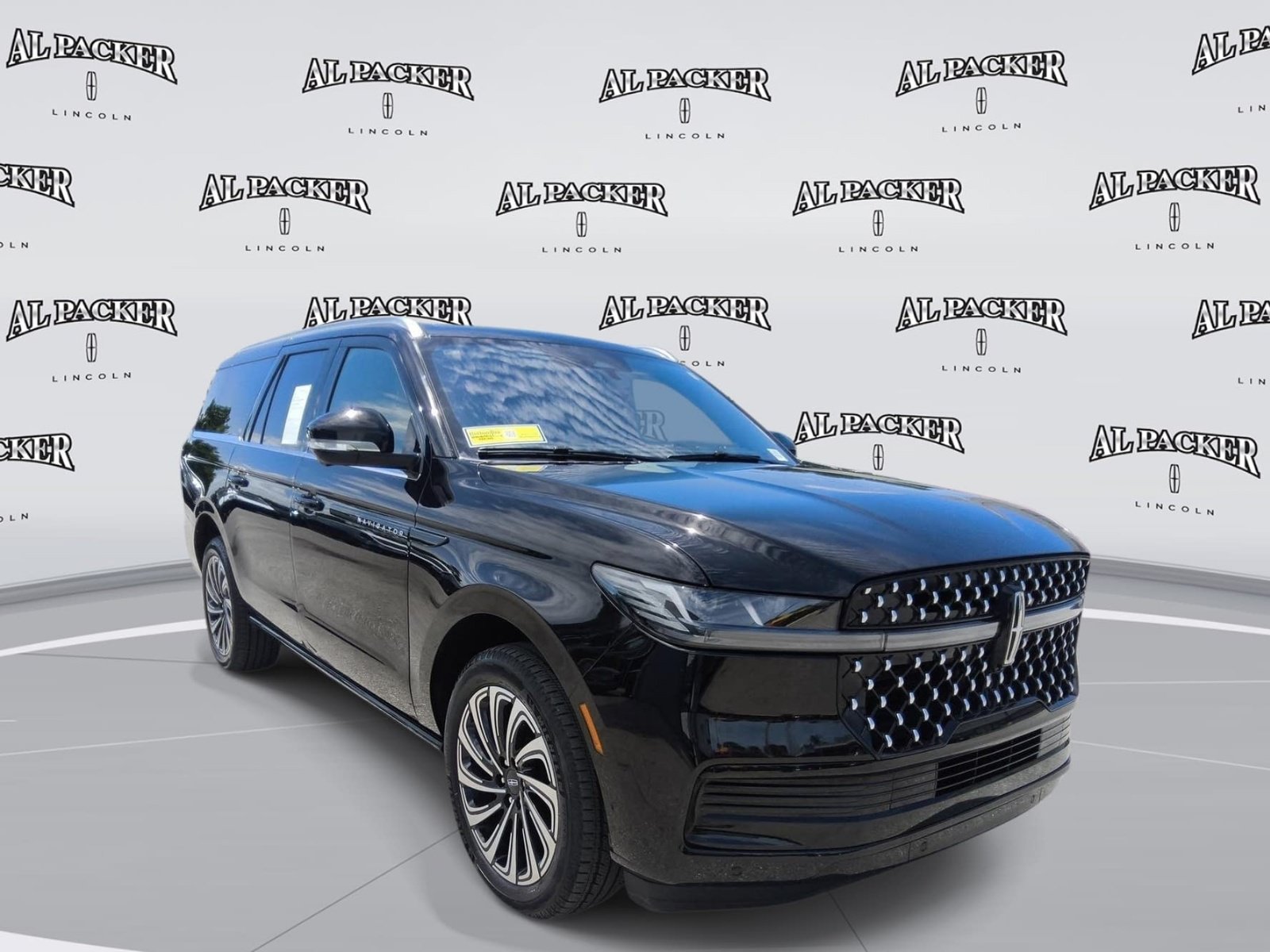 Used 2025 Lincoln Navigator L Black Label AWD/4WD image 7