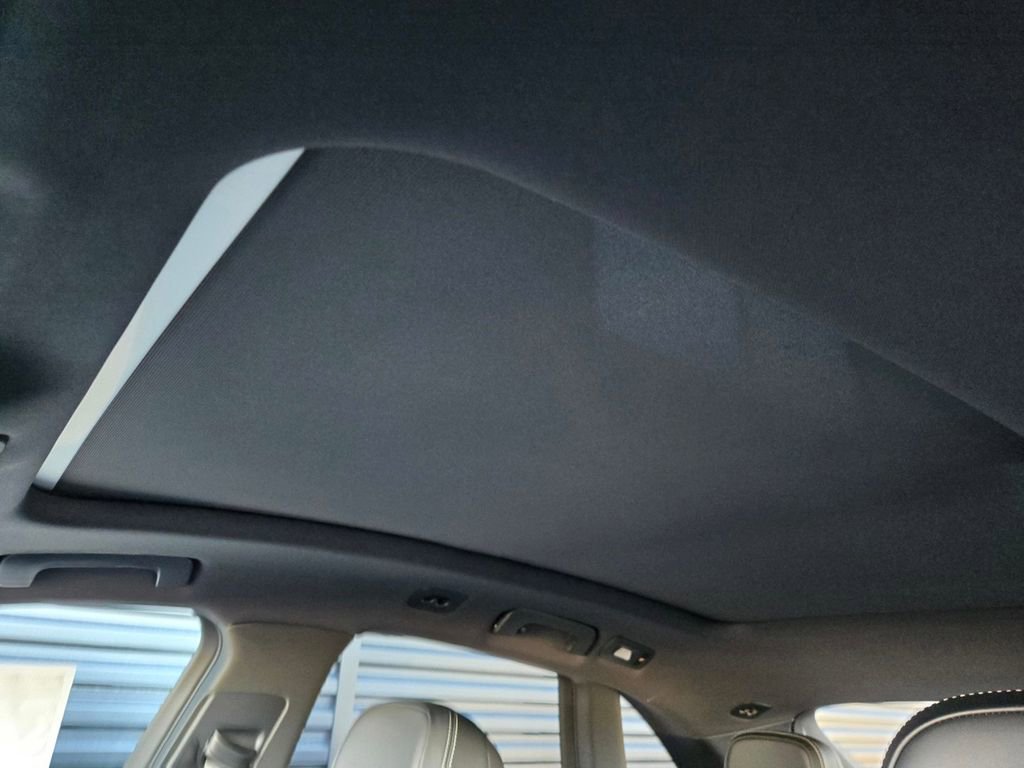 New 2026 Porsche Macan GTS AWD/4WD image 21