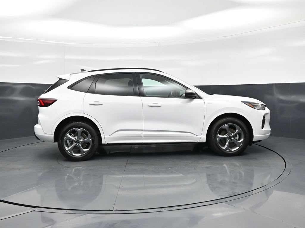 Certified 2023 Ford Escape ST-Line w/ Tech Pack #1 AWD/4WD image 22