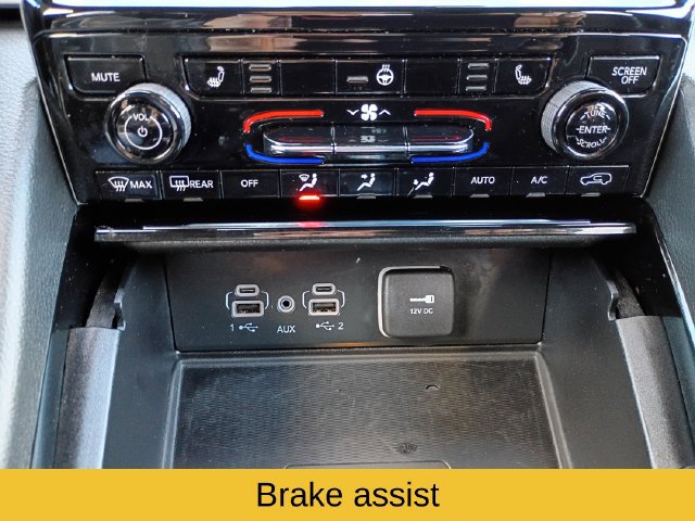 Used 2023 Jeep Grand Cherokee L Laredo AWD/4WD image 17