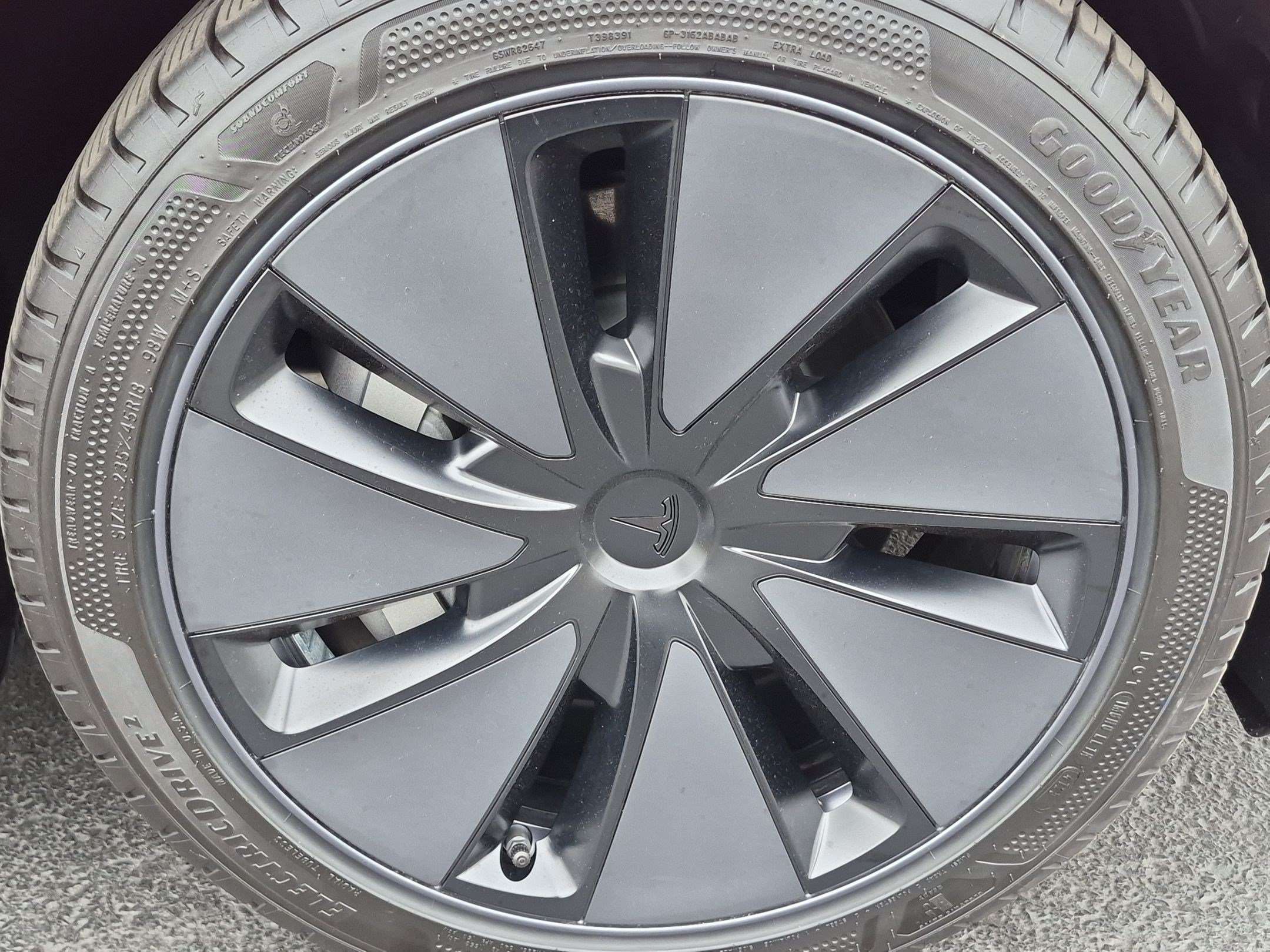 Used 2025 Tesla Model 3 Long Range RWD image 13