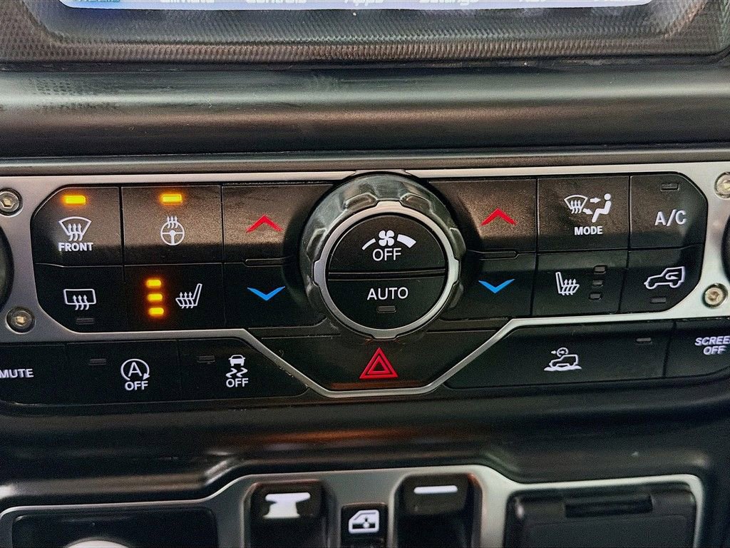 Used 2022 Jeep Wrangler Unlimited Rubicon w/ Cold Weather Group image 34