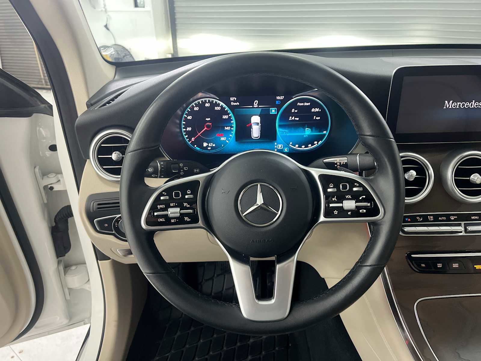 Used 2021 Mercedes-Benz GLC 300 4MATIC image 17