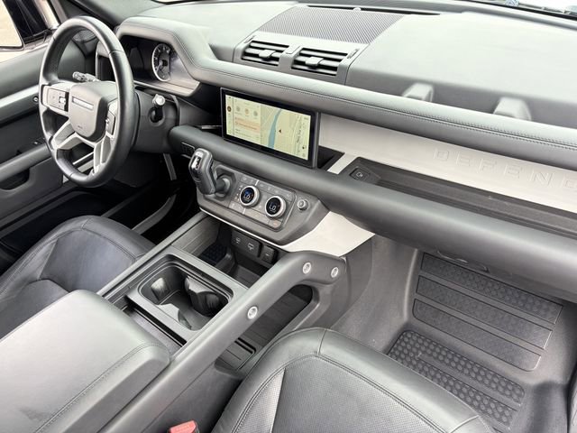 Used 2023 Land Rover Defender 110 SE image 21