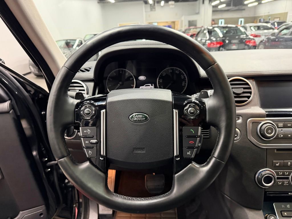 Used 2016 Land Rover LR4 HSE LUX AWD/4WD image 45