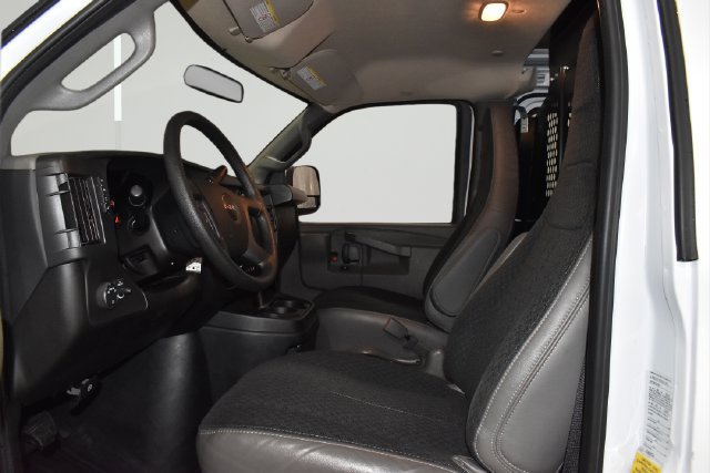 Used 2025 GMC Savana 2500 w/ Driver Convenience Package RWD image 22