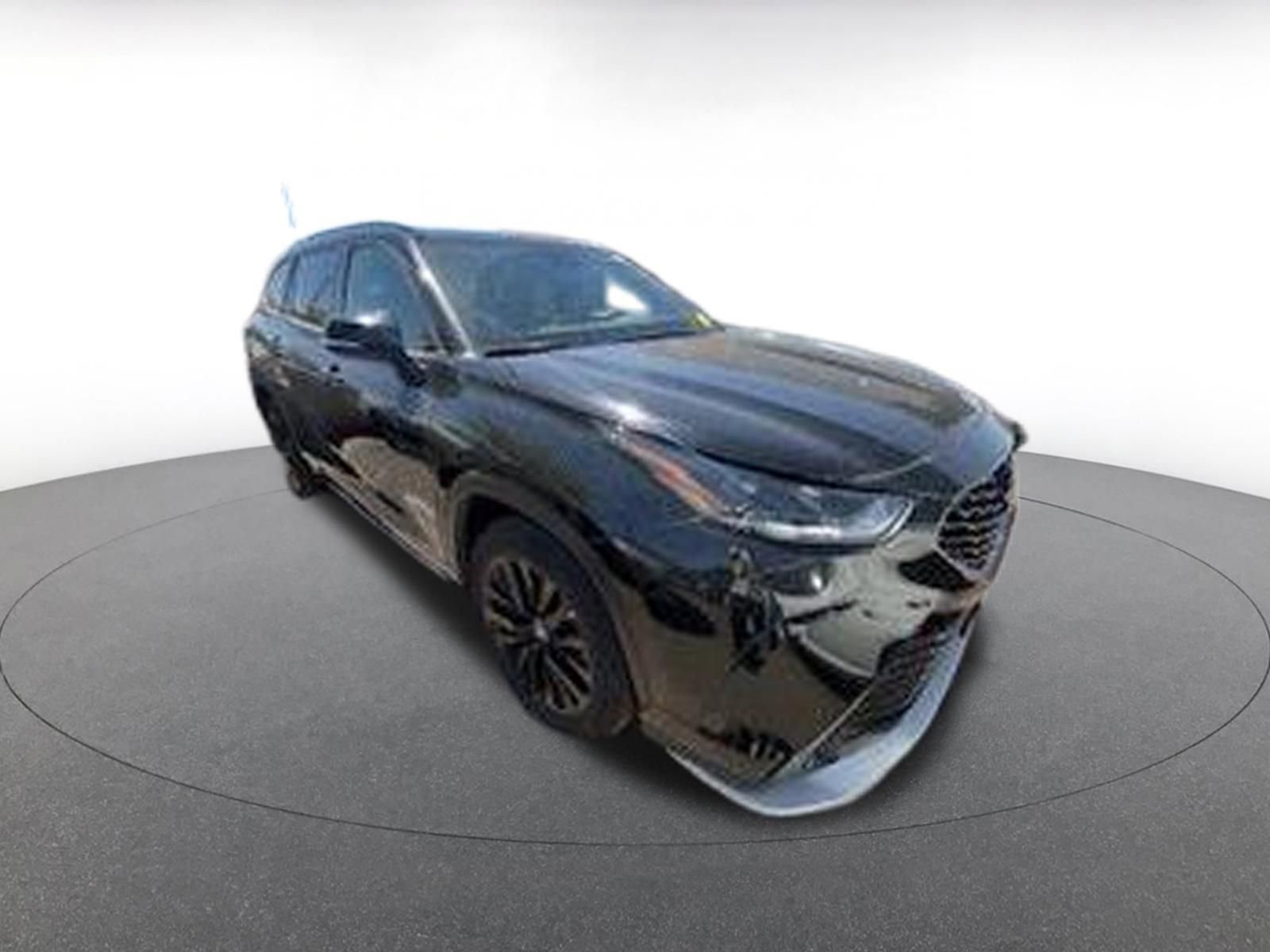 Used 2025 Toyota Highlander XSE image 1