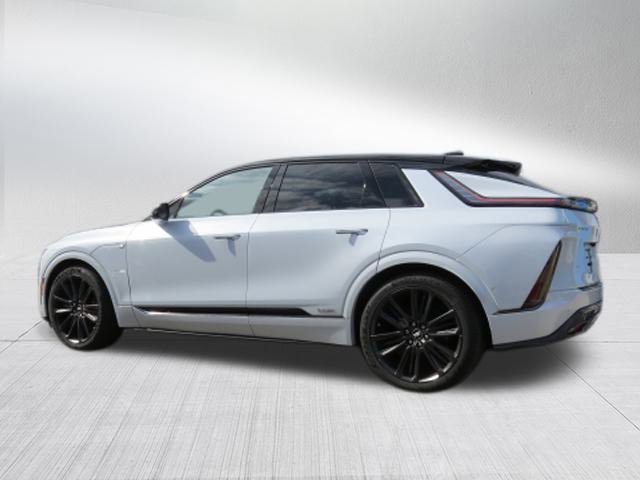 New 2026 Cadillac Lyriq V w/ Exterior Carbon Fiber Package image 6