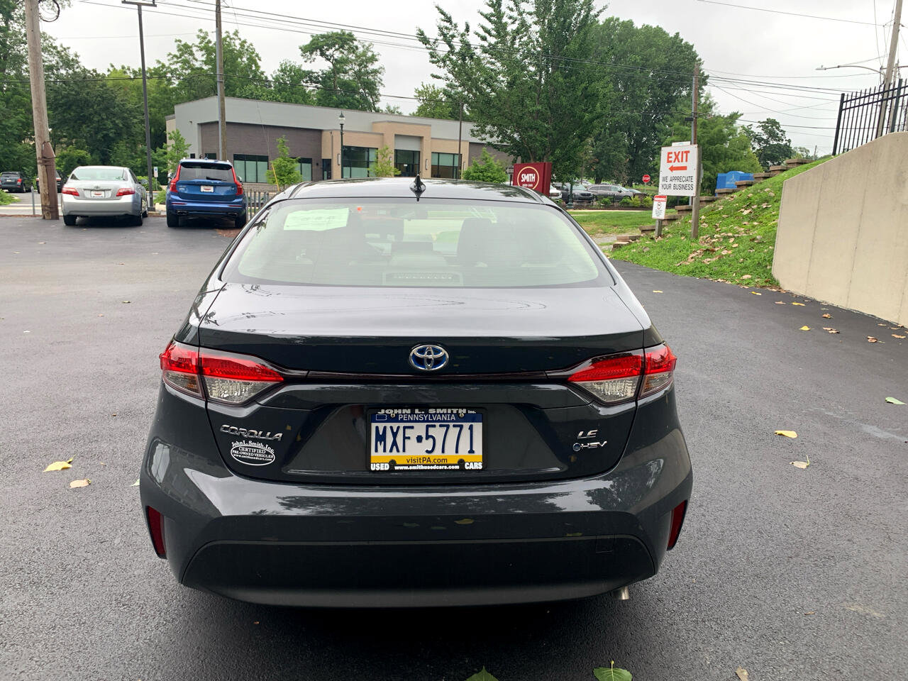 Used 2025 Toyota Corolla LE image 4