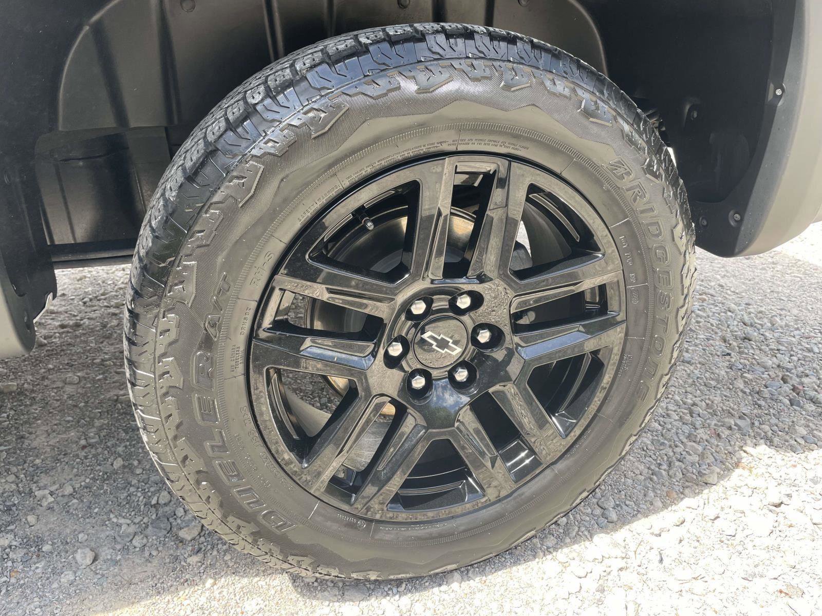 Used 2023 Chevrolet Silverado 1500 Custom Trail Boss w/ Realtree Special Edition image 27