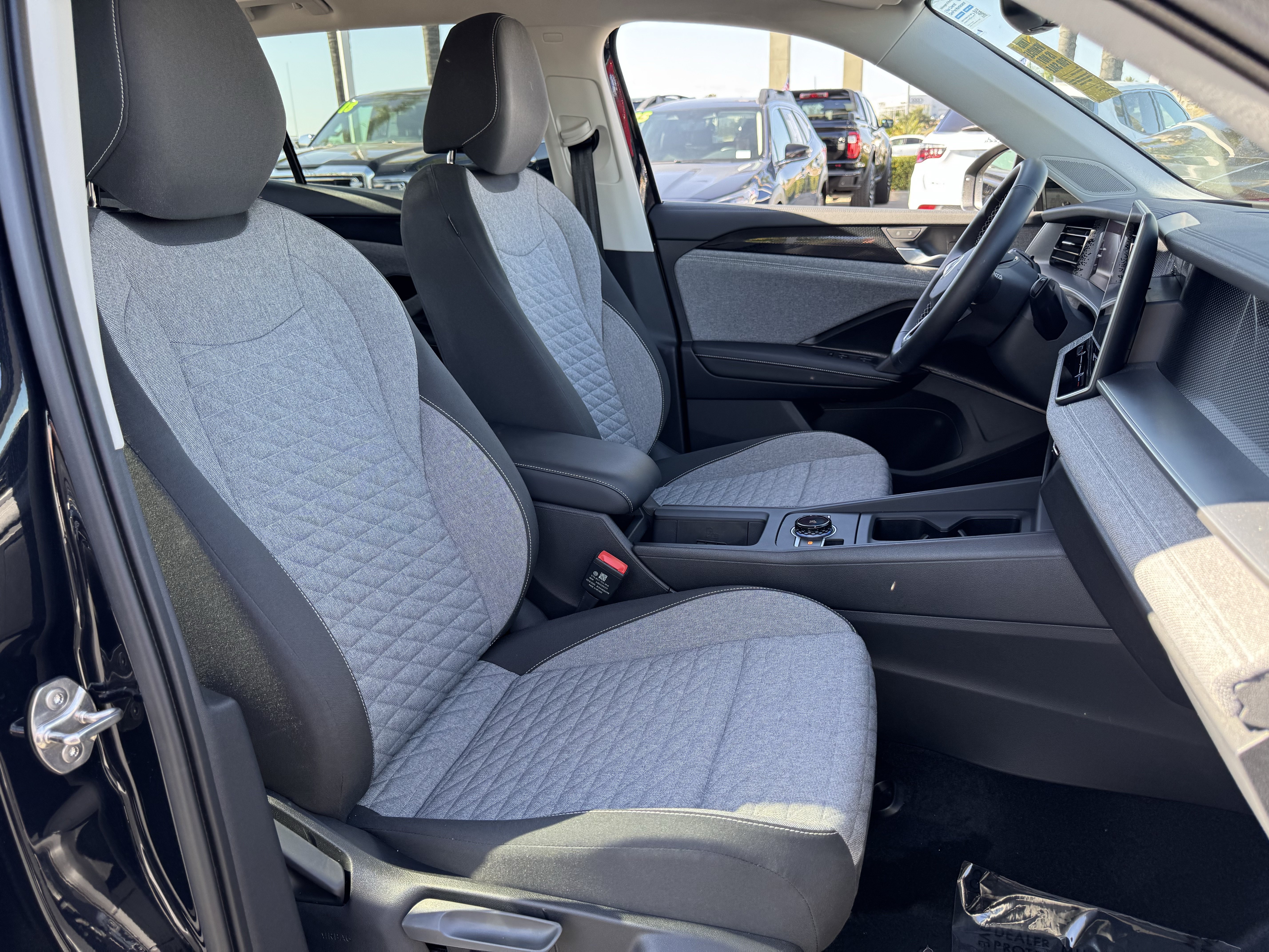 Used 2026 Volkswagen Tiguan S FWD image 33