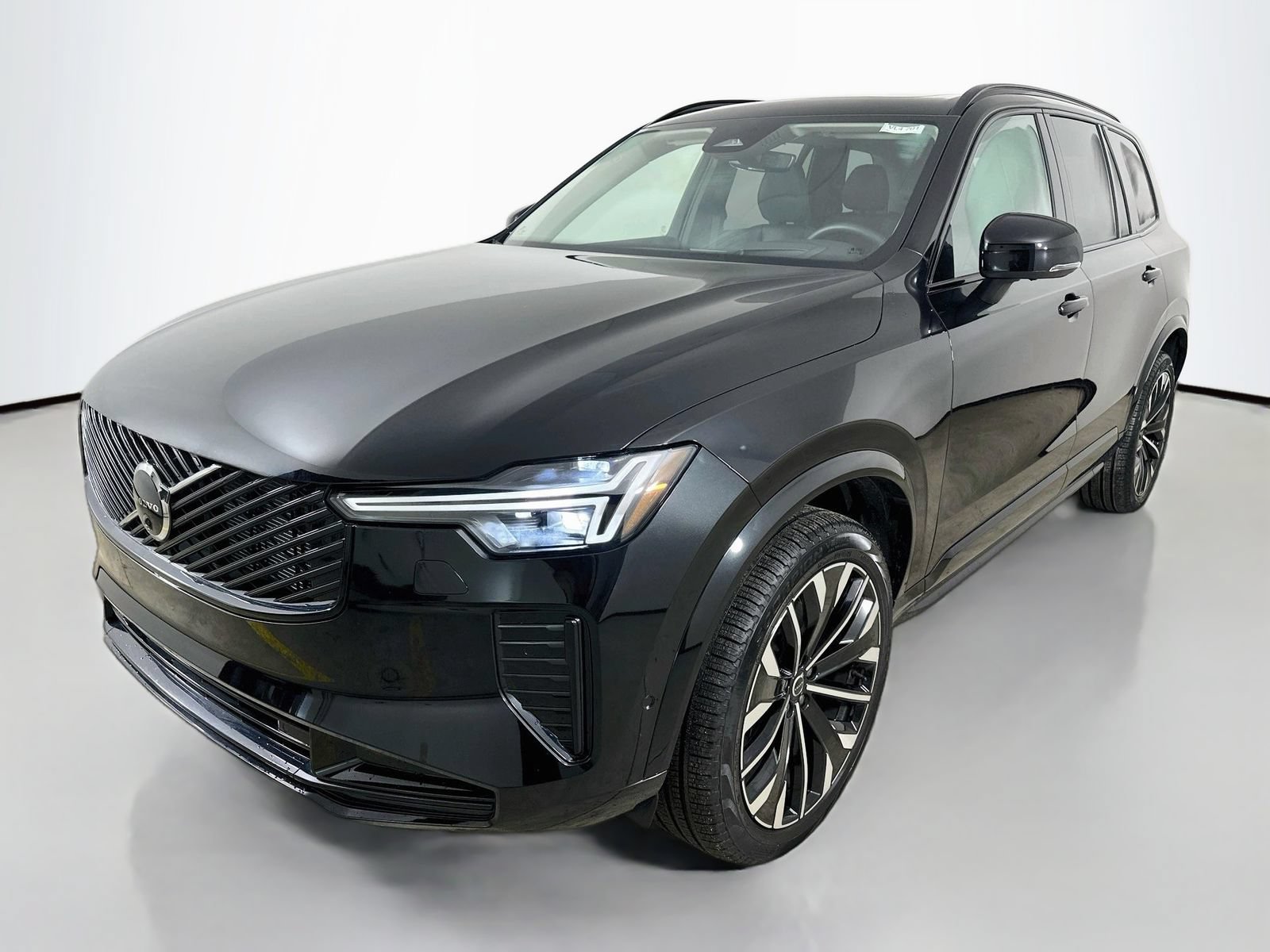 Used 2026 Volvo XC90 B6 Ultra w/ Protection Package Premier