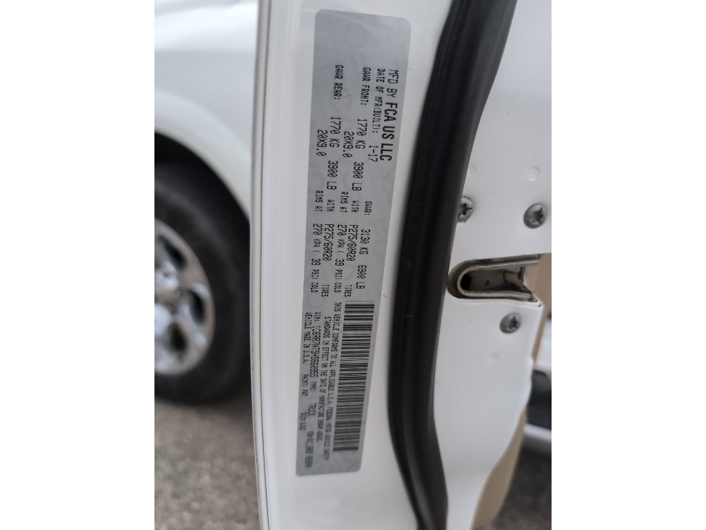 Used 2017 RAM 1500 Laramie w/ Convenience Group AWD/4WD image 23