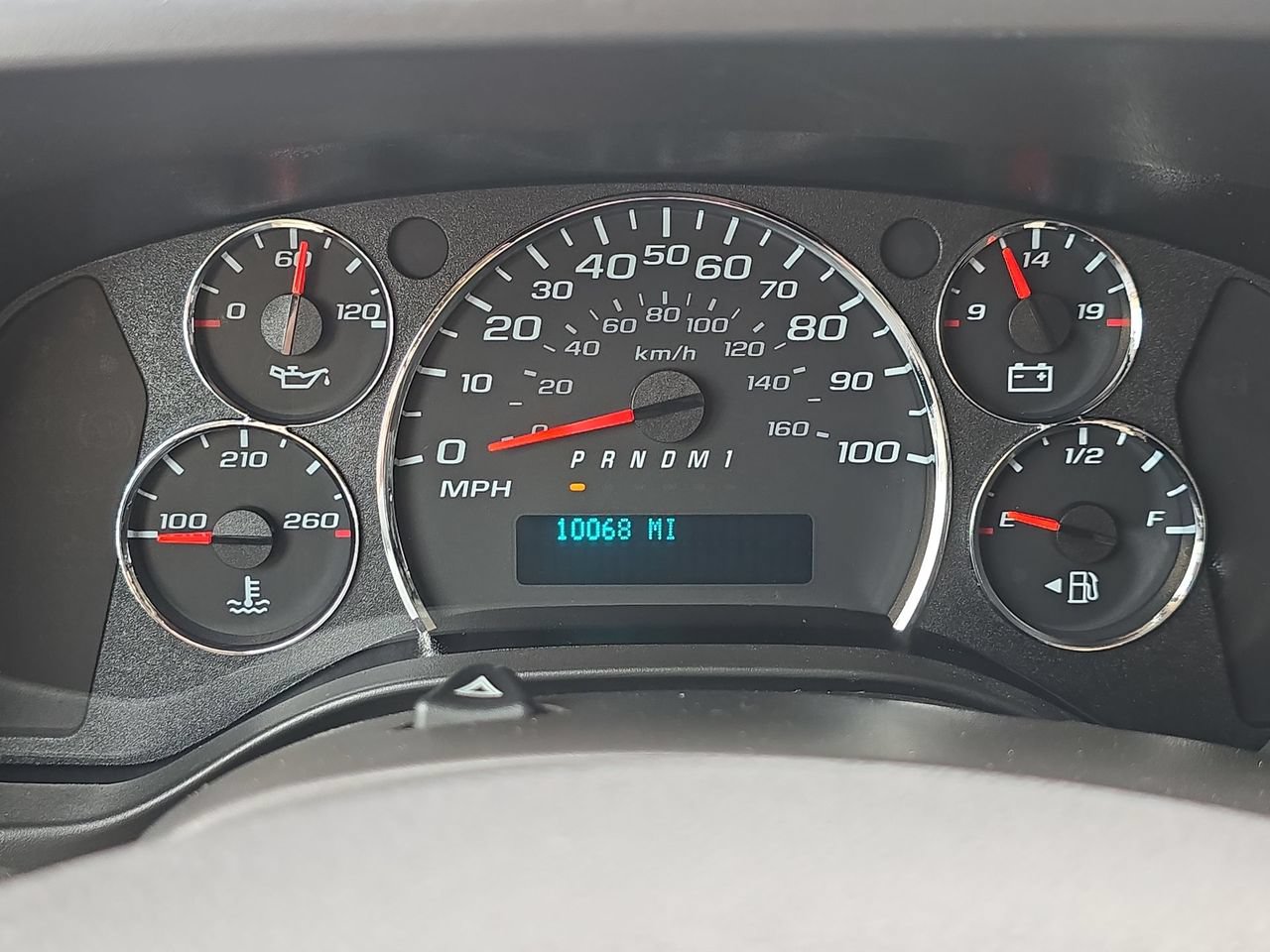 Certified 2025 GMC Savana 2500 w/ Driver Convenience Package RWD image 4