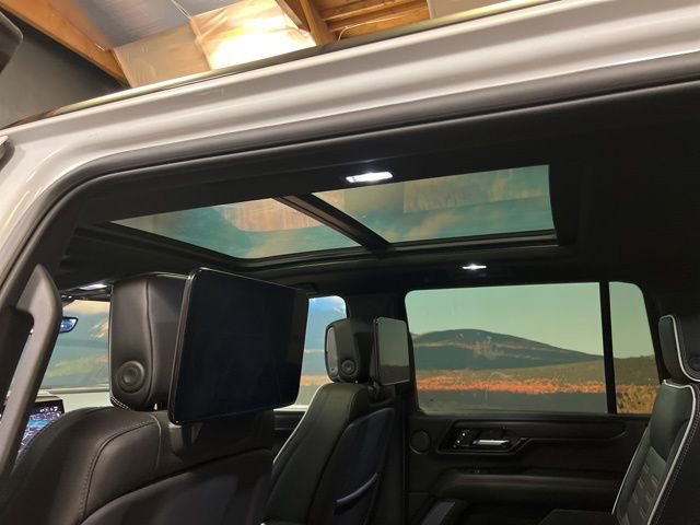 Used 2025 GMC Yukon XL AT4 Ultimate image 49