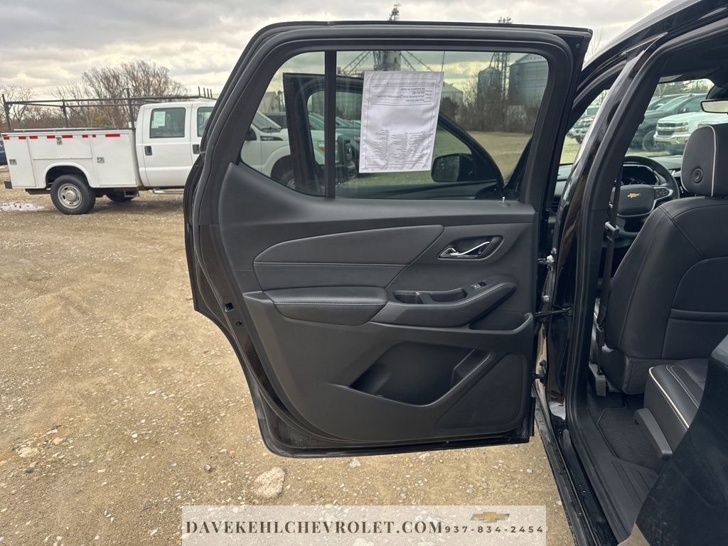 Used 2023 Chevrolet Traverse Premier image 81