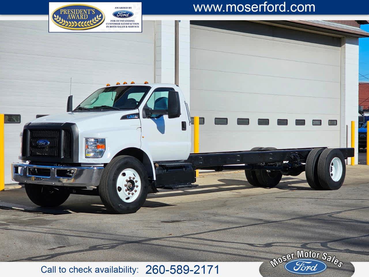 Used 2023 Ford F650 2WD Regular Cab Super Duty image 1