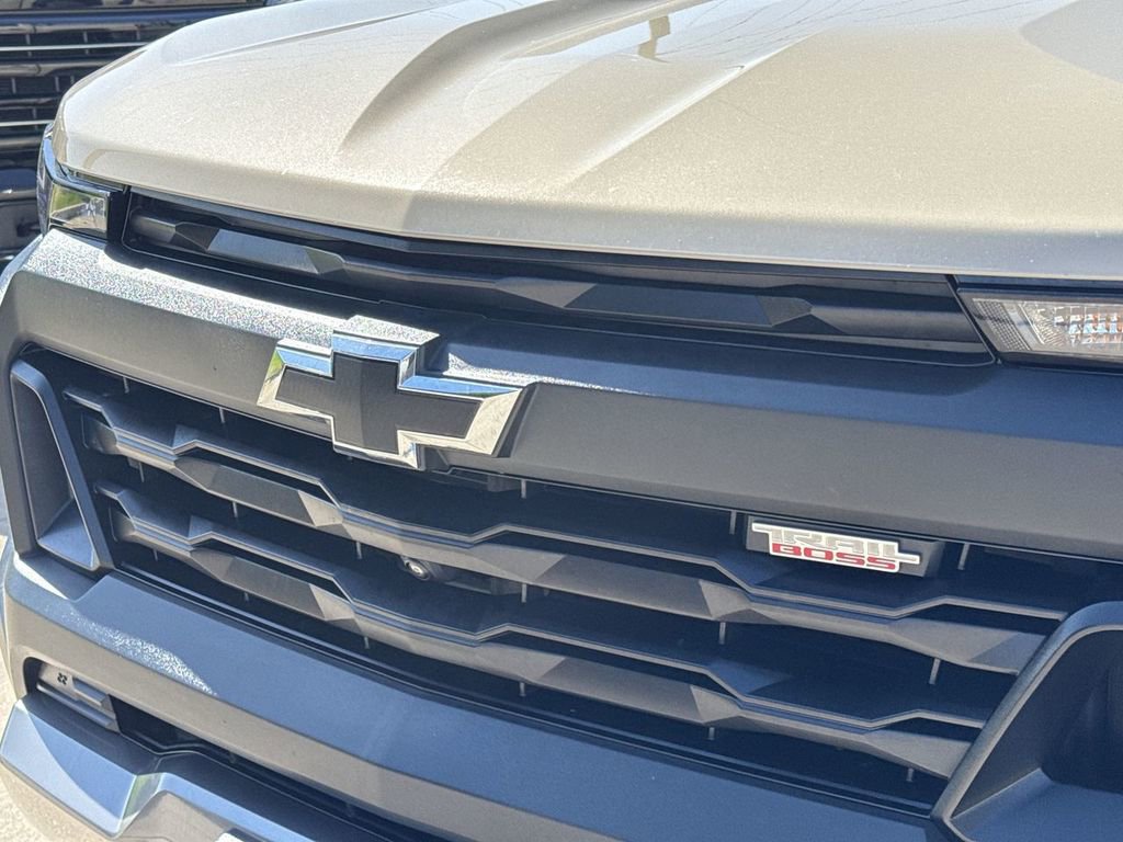 Certified 2024 Chevrolet Colorado Trail Boss w/ Technology Package AWD/4WD image 34