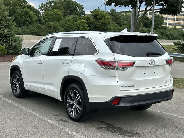 Used 2016 Toyota Highlander XLE AWD/4WD image 33