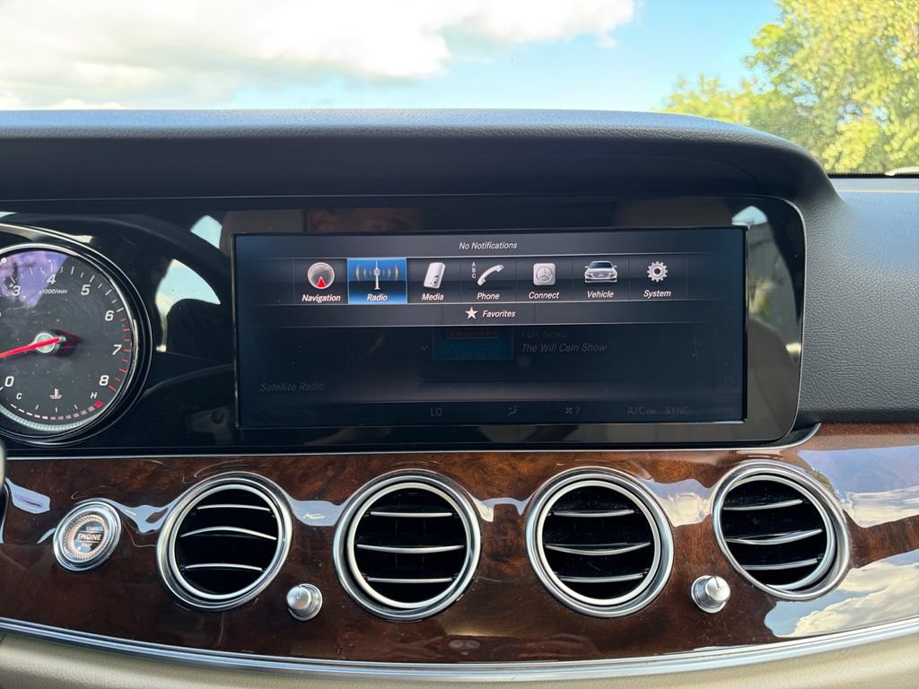 Used 2017 Mercedes-Benz E 300 4MATIC image 23