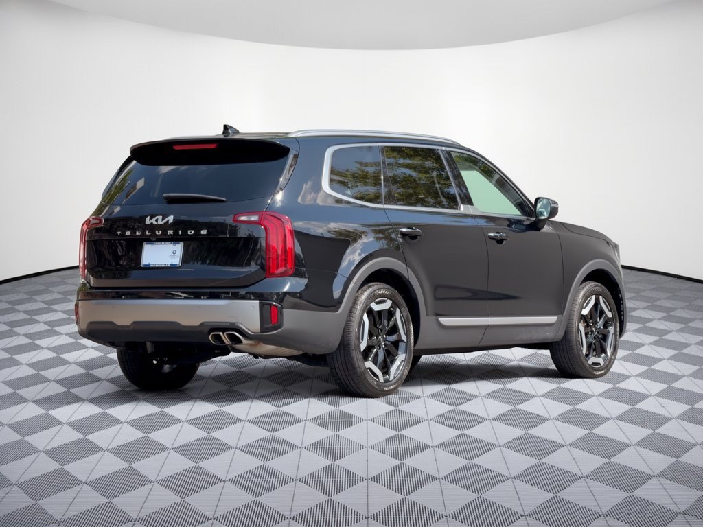 Used 2025 Kia Telluride S FWD image 9