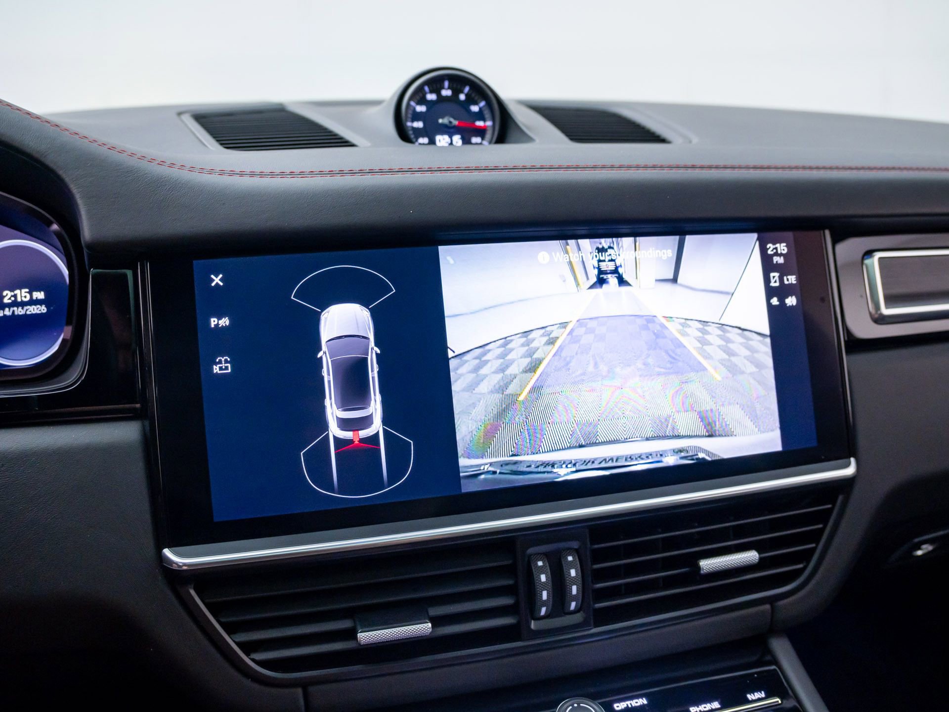 Used 2022 Porsche Cayenne GTS AWD/4WD image 23