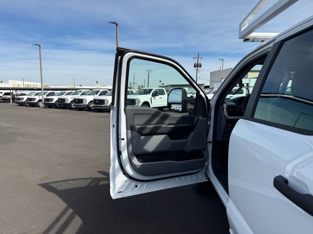 New 2026 Ford F250 XL w/ XL Chrome Package image 21