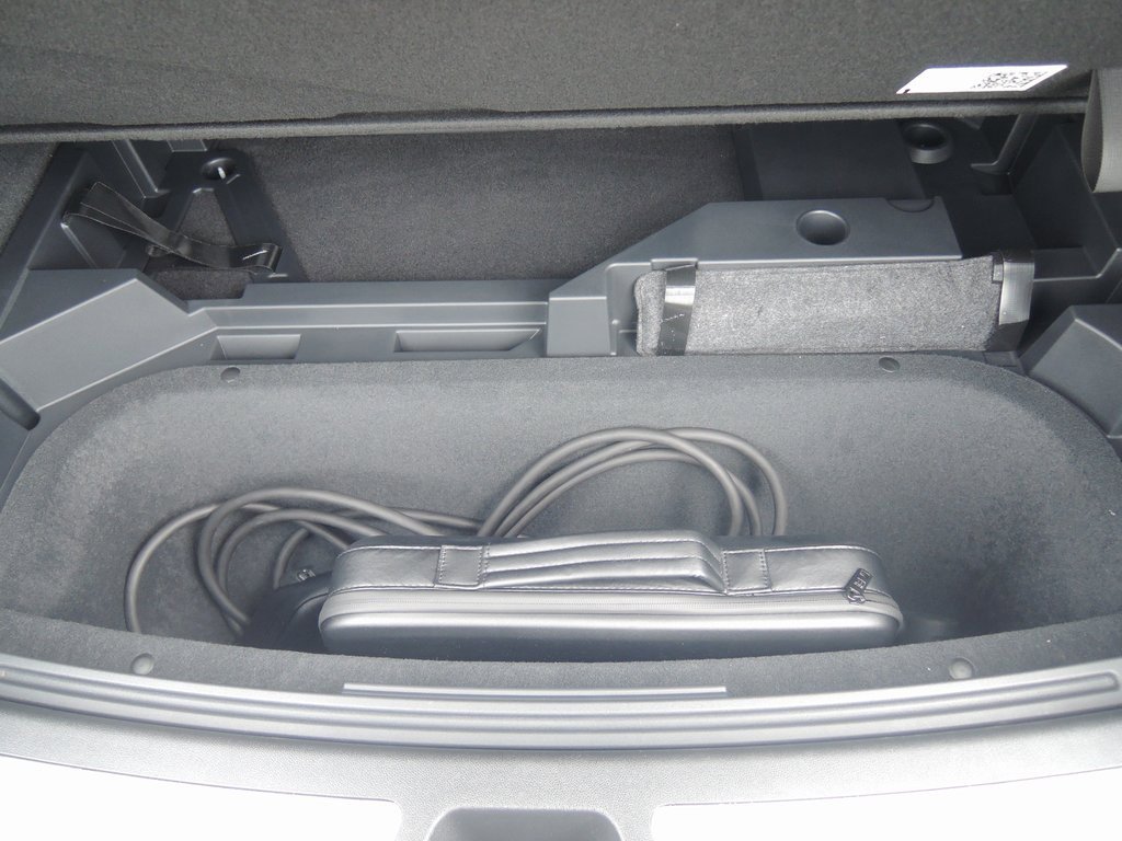 Used 2024 Cadillac Lyriq Luxury w/ LPO, Floor Liner Package image 37