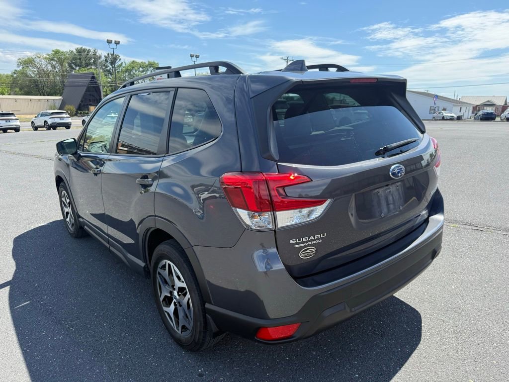 Certified 2023 Subaru Forester Premium image 3