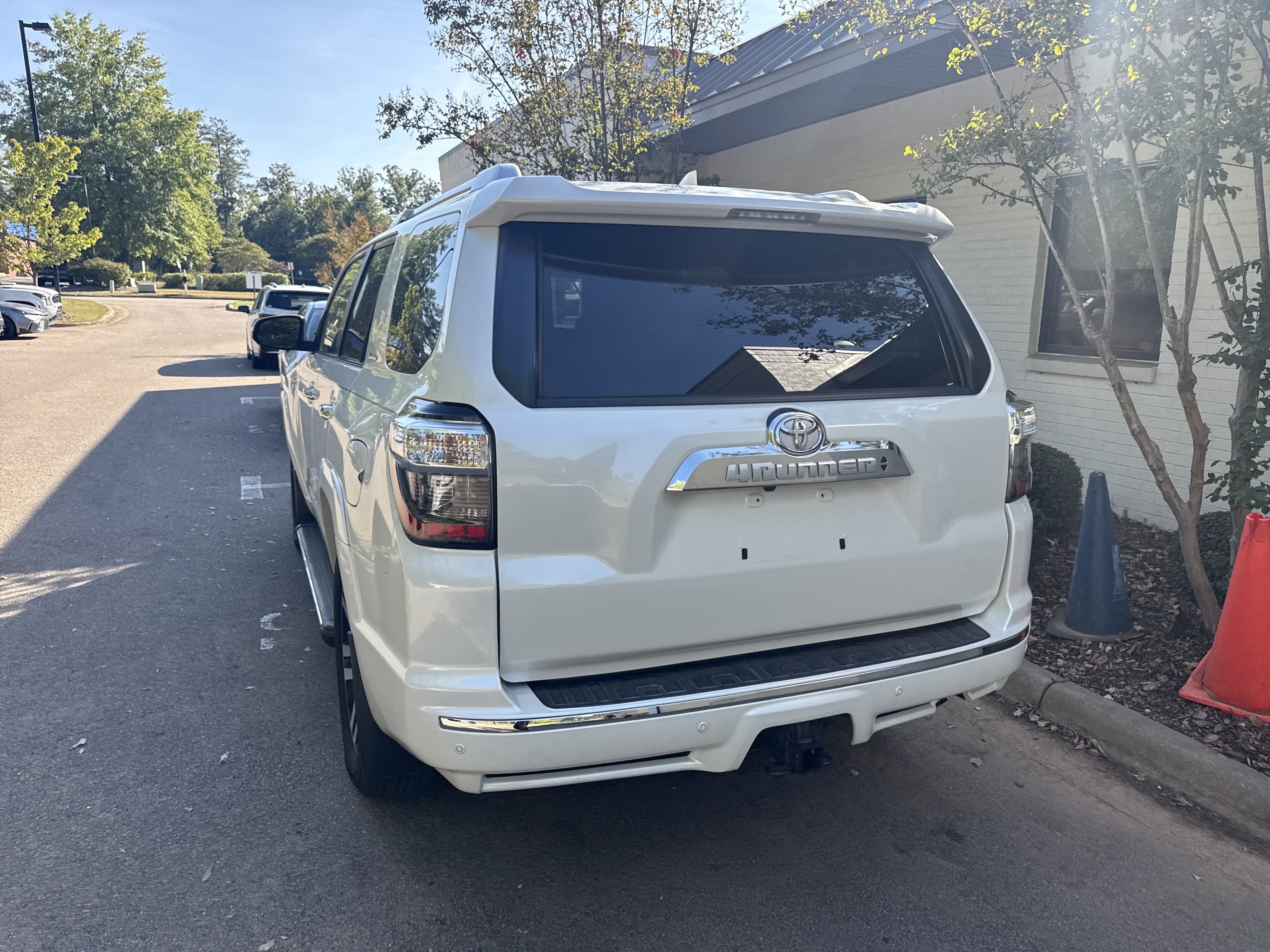 Used 2023 Toyota 4Runner Limited RWD image 9