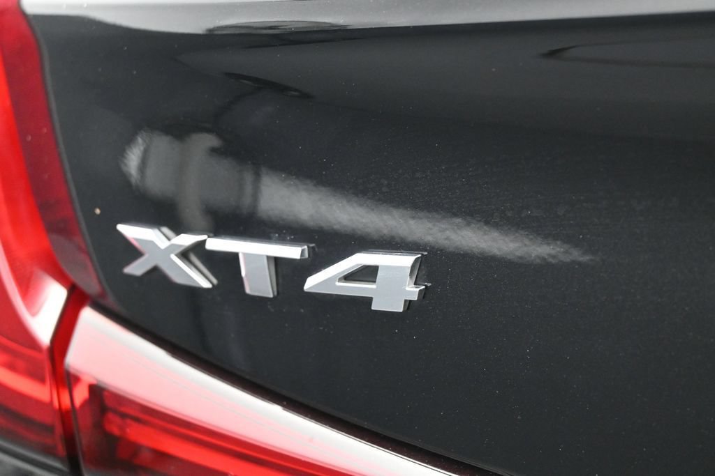 Used 2023 Cadillac XT4 Premium Luxury FWD image 35