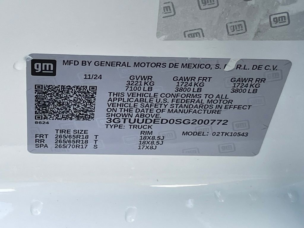 Used 2025 GMC Sierra 1500 SLT AWD/4WD image 34