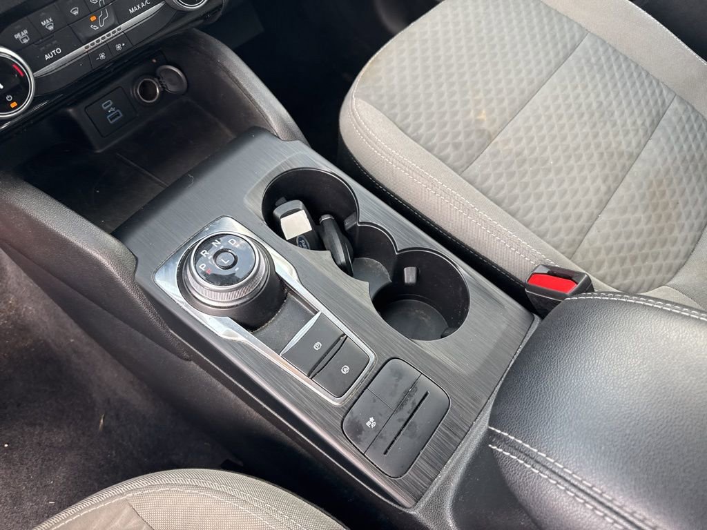 Used 2022 Ford Escape SE image 26