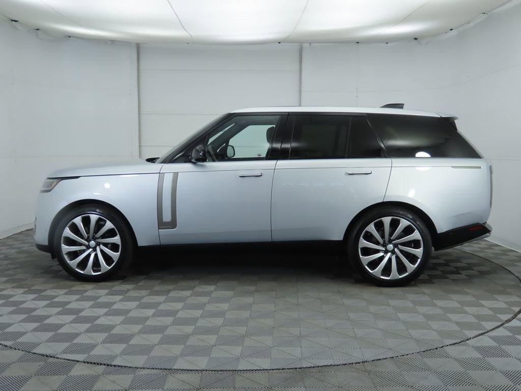 New 2025 Land Rover Range Rover Autobiography image 8